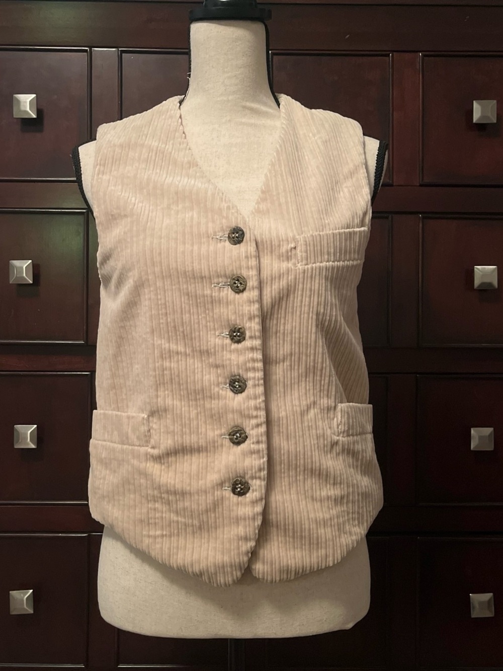 Express EXP Jeans Cream Corduroy Vest with Branded Patch